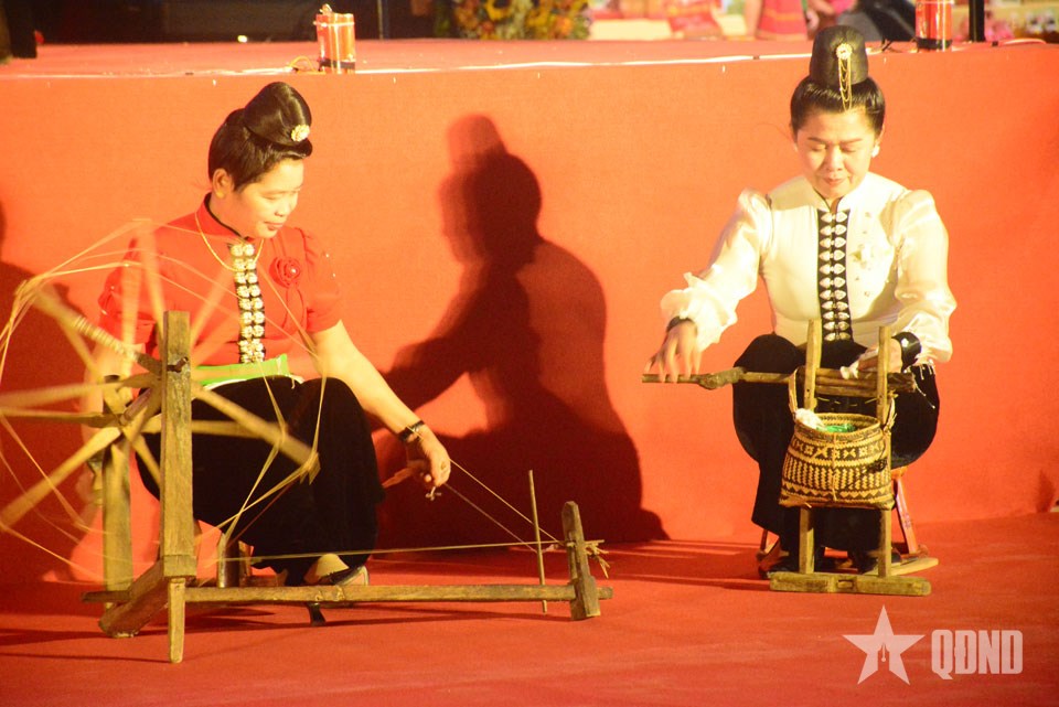 Điện Biên: Khai trương bản du lịch cộng đồng của người Thái Đen