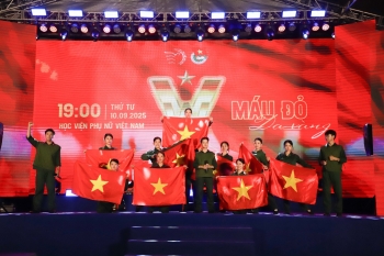 ĐẠI NHẠC HỘI CHÀO TÂN SINH VIÊN K13 – KHOẢNH KHẮC THANH XUÂN RỰC RỠ, KHỞI ĐẦU NĂM HỌC MỚI 2025 – 2026