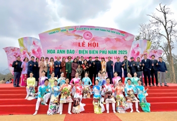 Tưng bừng Lễ hội Hoa anh đào - Điện Biên Phủ năm 2025​